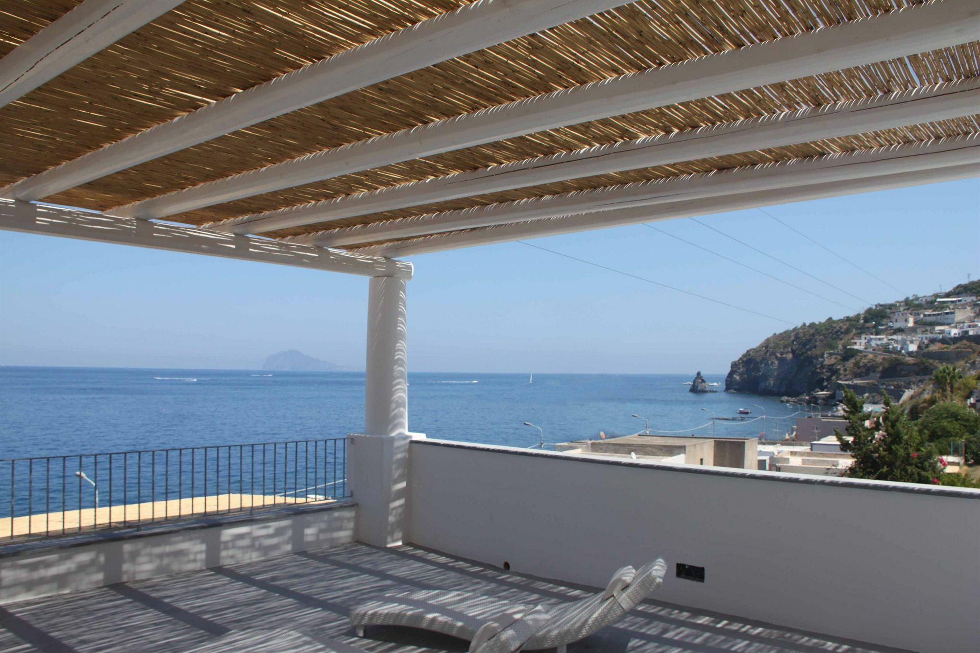 Hotel Cutimare - Aeolian Charme Acquacalda Exterior foto