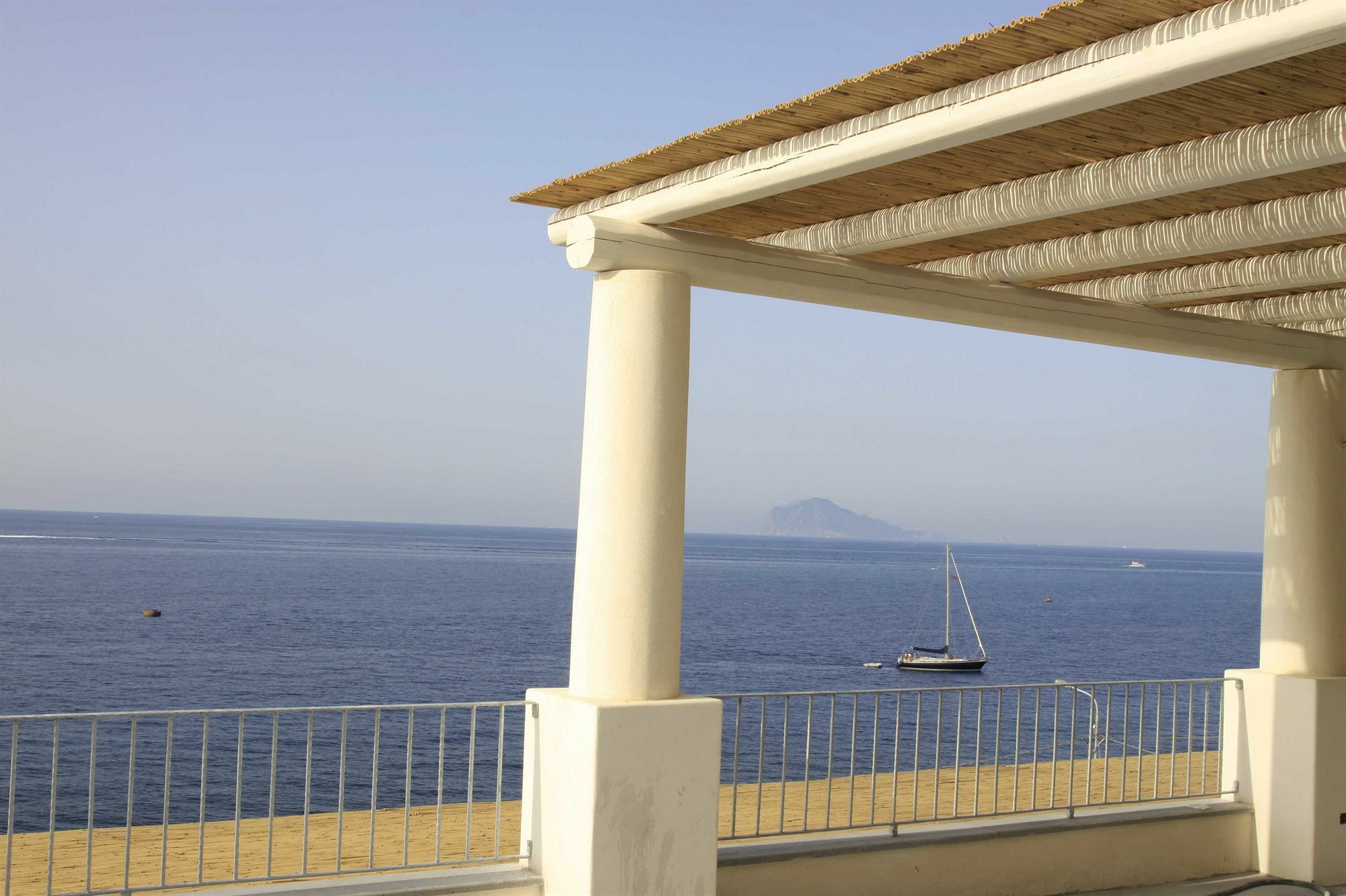 Hotel Cutimare - Aeolian Charme Acquacalda Exterior foto
