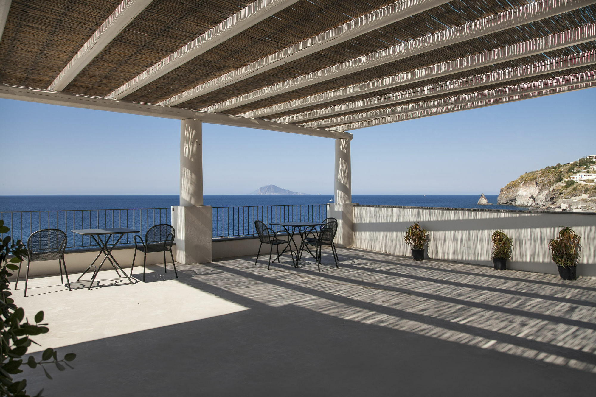 Hotel Cutimare - Aeolian Charme Acquacalda Exterior foto